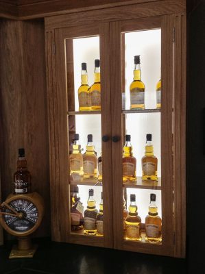Old Pulteney Oak Whisky Display Cabinet